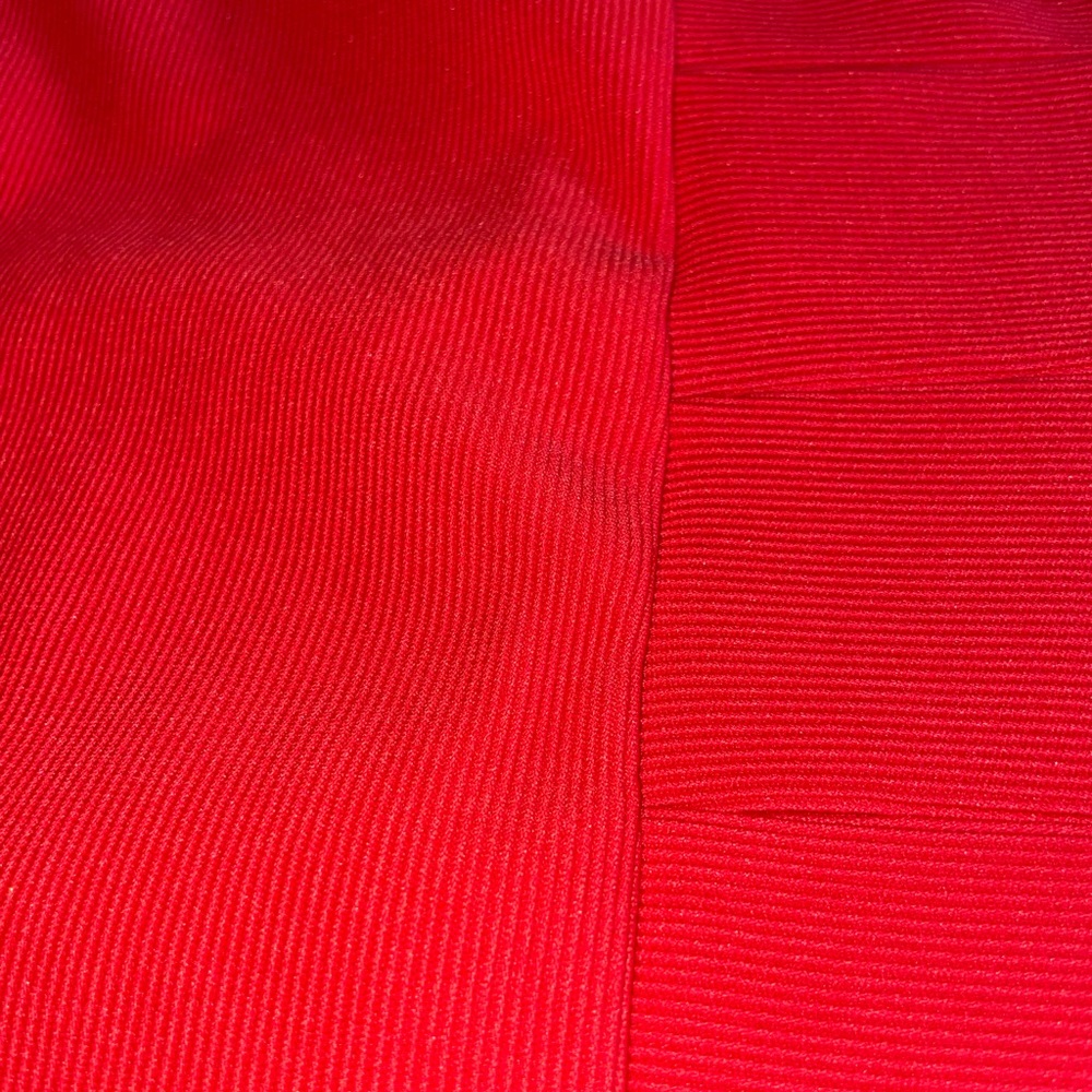 Red Ribbed Bodycon Mini Skirt - Picture 3 of 3